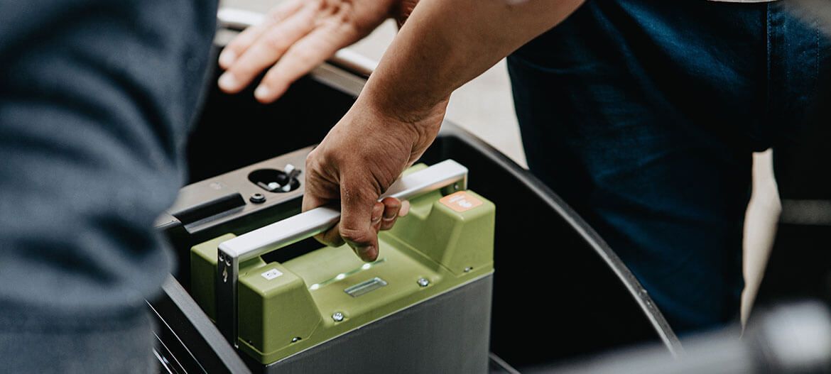 A Step-by-Step Guide to Choosing the Best Car Battery